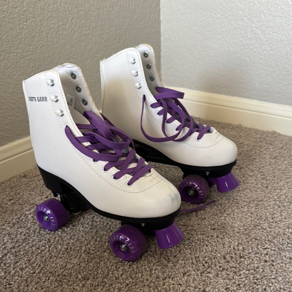 Chic White Roller Skates with Purple Accents